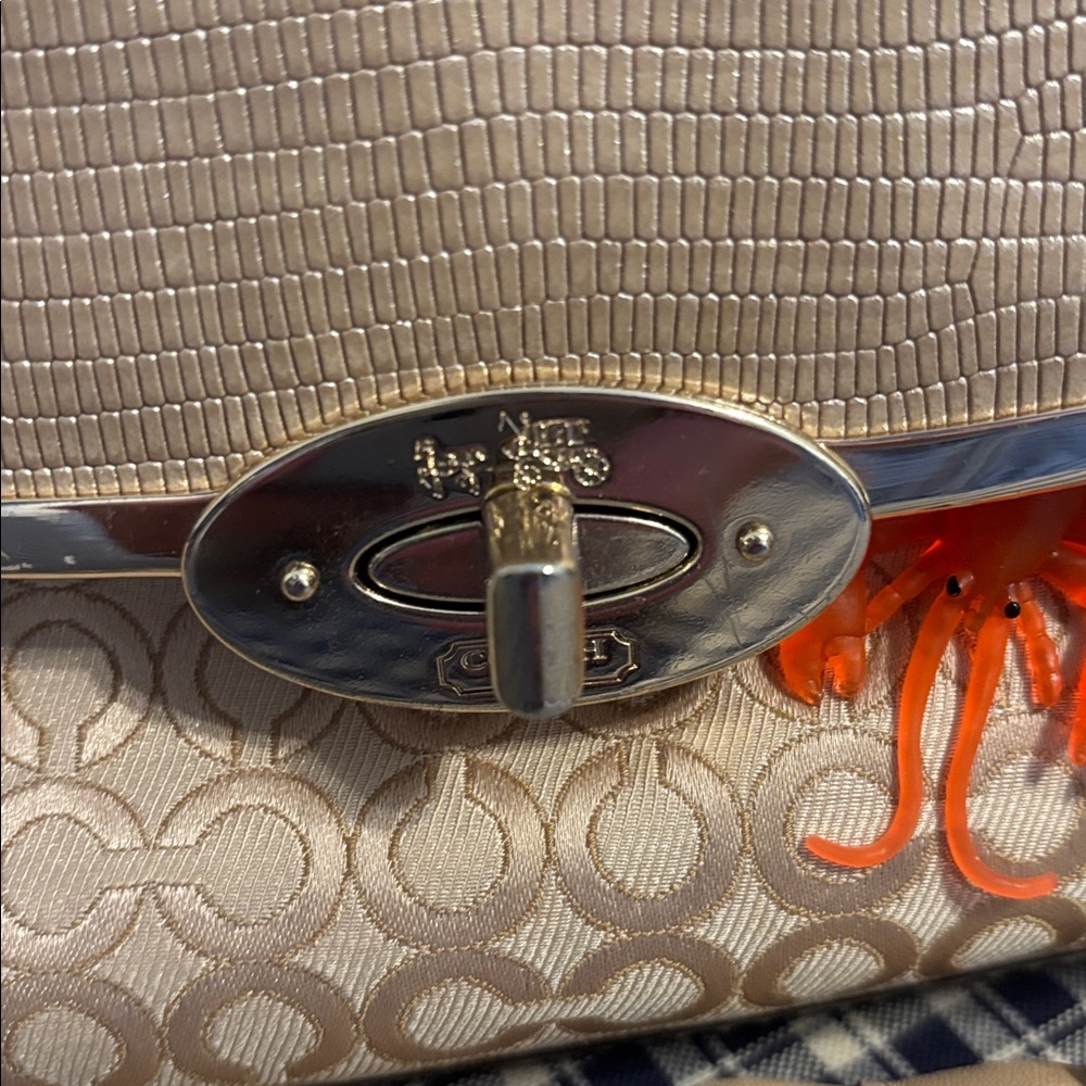 Coach Tan Signature Canvas Shoulder Bag - Picture 2 of 9